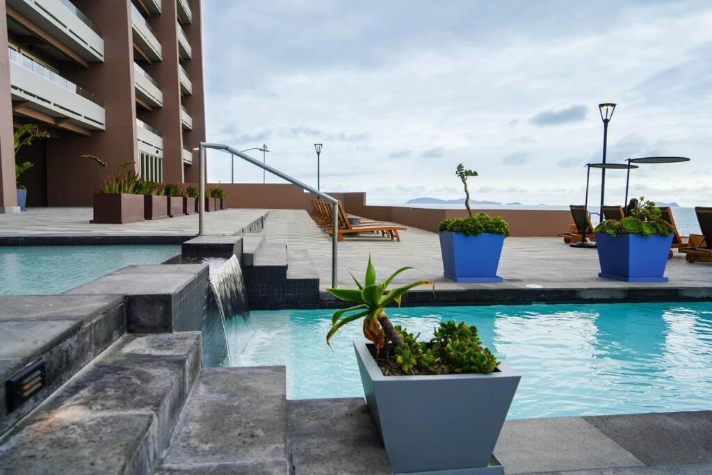 Hotel Suite Luxe Sunset ติฮัวนา ภายนอก รูปภาพ