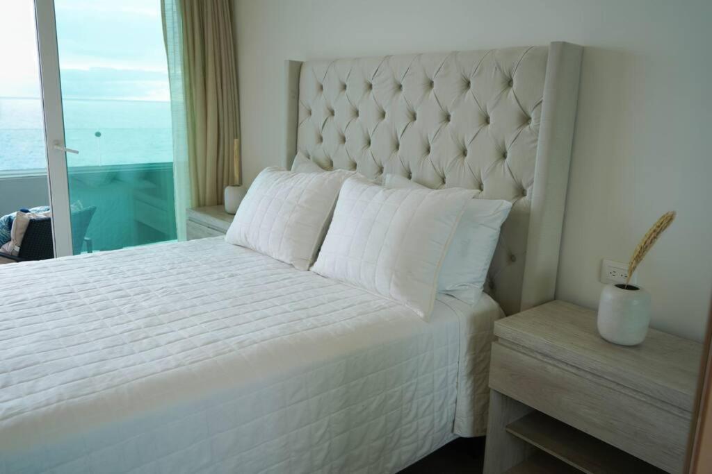 Hotel Suite Luxe Sunset ติฮัวนา ภายนอก รูปภาพ