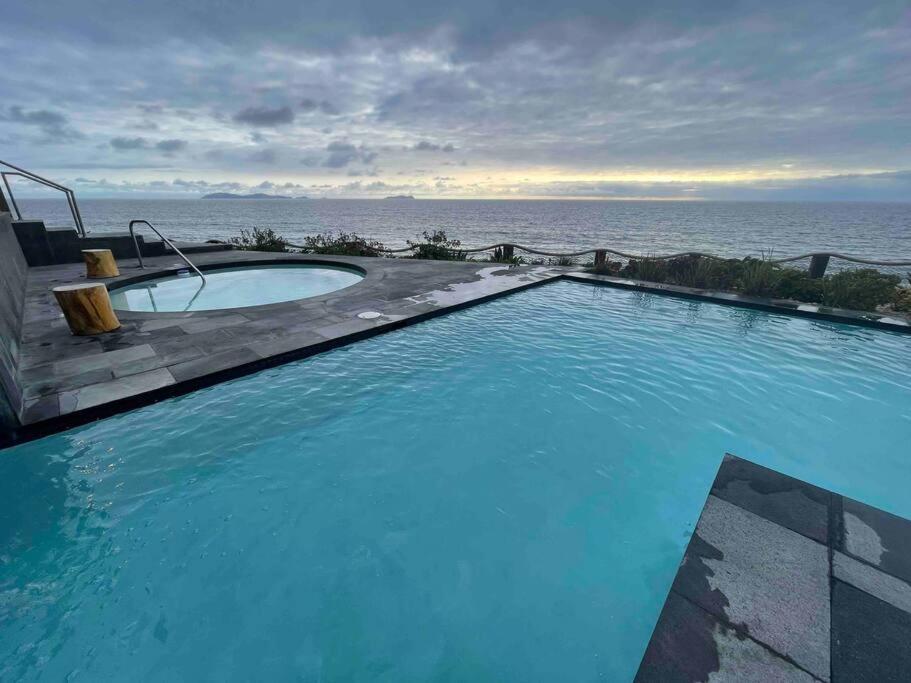 Hotel Suite Luxe Sunset ติฮัวนา ภายนอก รูปภาพ